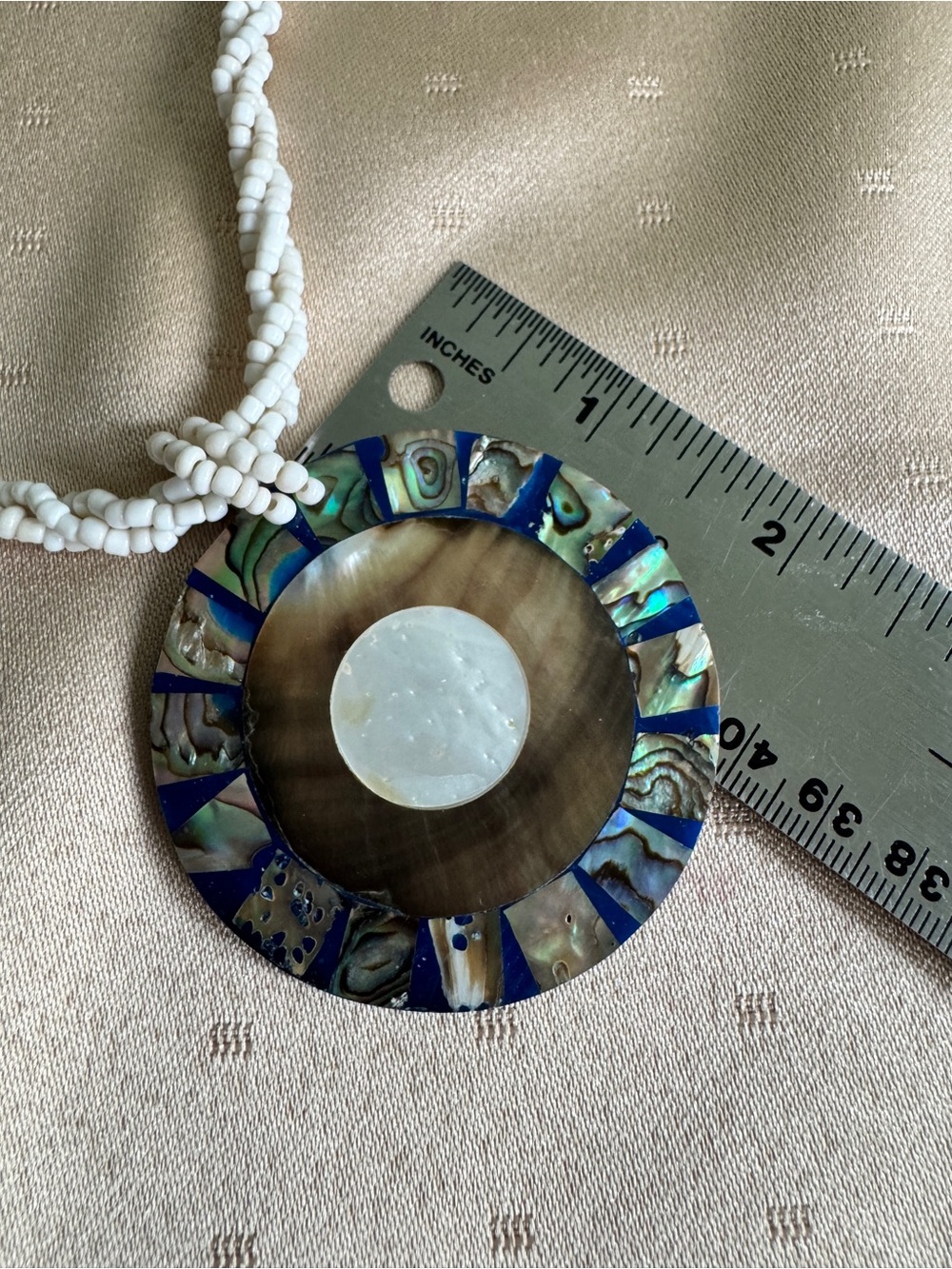 Handmade Cream Seedbeads Necklace with Mother of Pearl Abalone Pendant - Picture 4 of 6